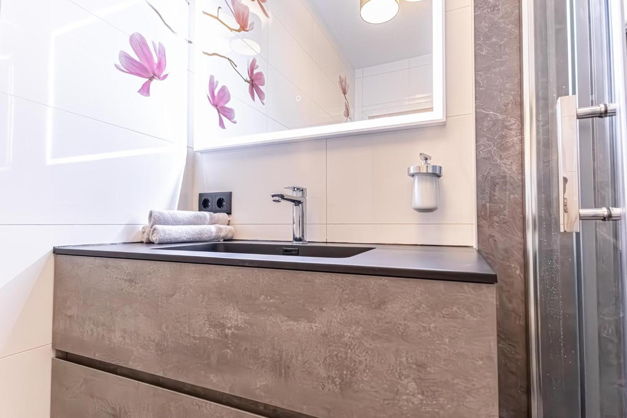 Apartamento Trendy - Modern 1br & 1lr In Center Viena