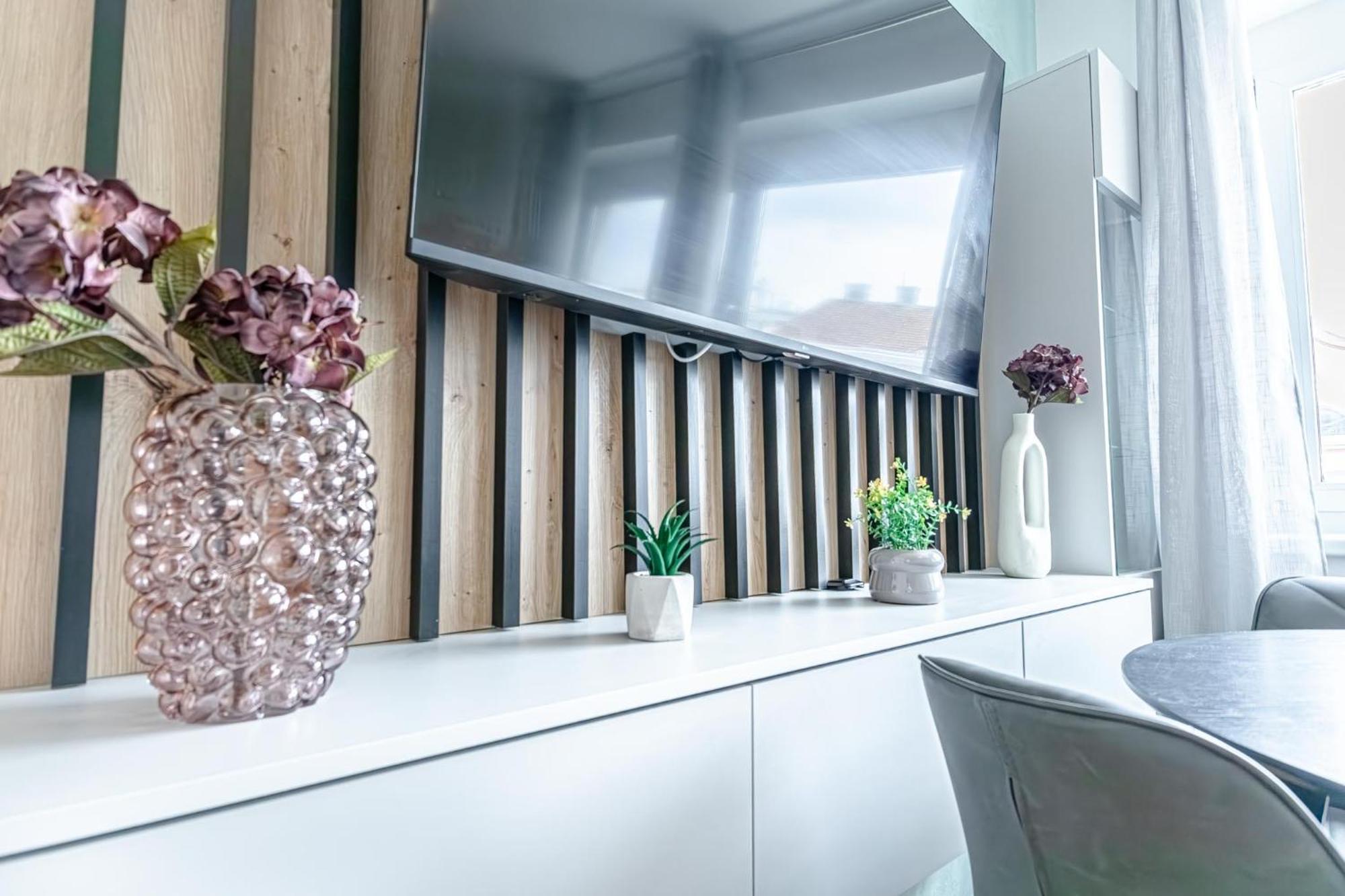 Apartamento Trendy - Modern 1br & 1lr In Center *